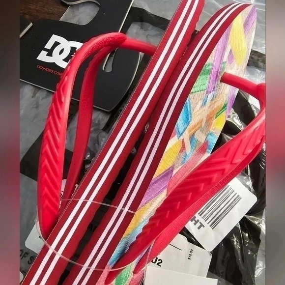 DC~SPRAY GRAFFIK LIGHTWEIGHT FLIP-FLOPS - Picture 2 of 12